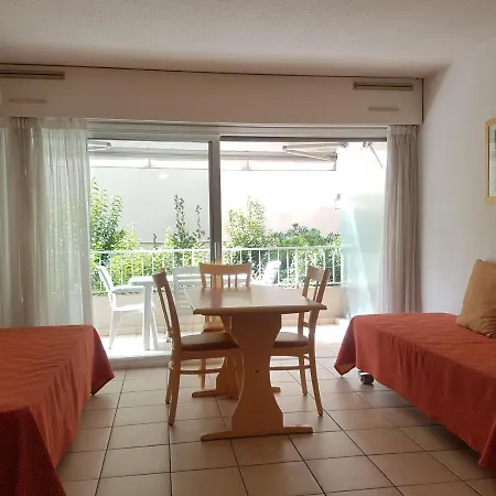 Ideal Centre-ville St-raphael, Climatise, Proche Et Commerces, Balcon, Wi-fi, Parking Optionnel - Fr-1-466a-35 * Saint-Raphaël