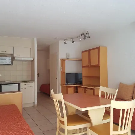 Ideal Centre-ville St-raphael, Climatise, Proche Et Commerces, Balcon, Wi-fi, Parking Optionnel - Fr-1-466a-35 Saint-Raphael (Var)