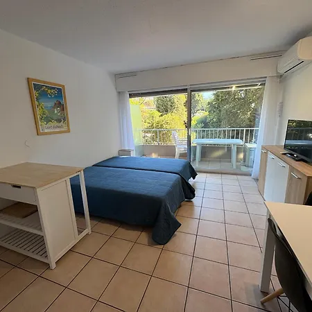 Ideal Centre-ville St-raphael, Climatise, Proche Et Commerces, Balcon, Wi-fi, Parking Optionnel - Fr-1-466a-35 Сен-Рафаель