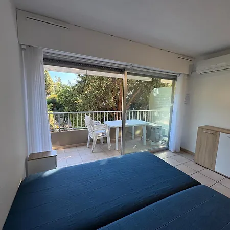 Ideal Centre-ville St-raphael, Climatise, Proche Et Commerces, Balcon, Wi-fi, Parking Optionnel - Fr-1-466a-35 Апартаменти *